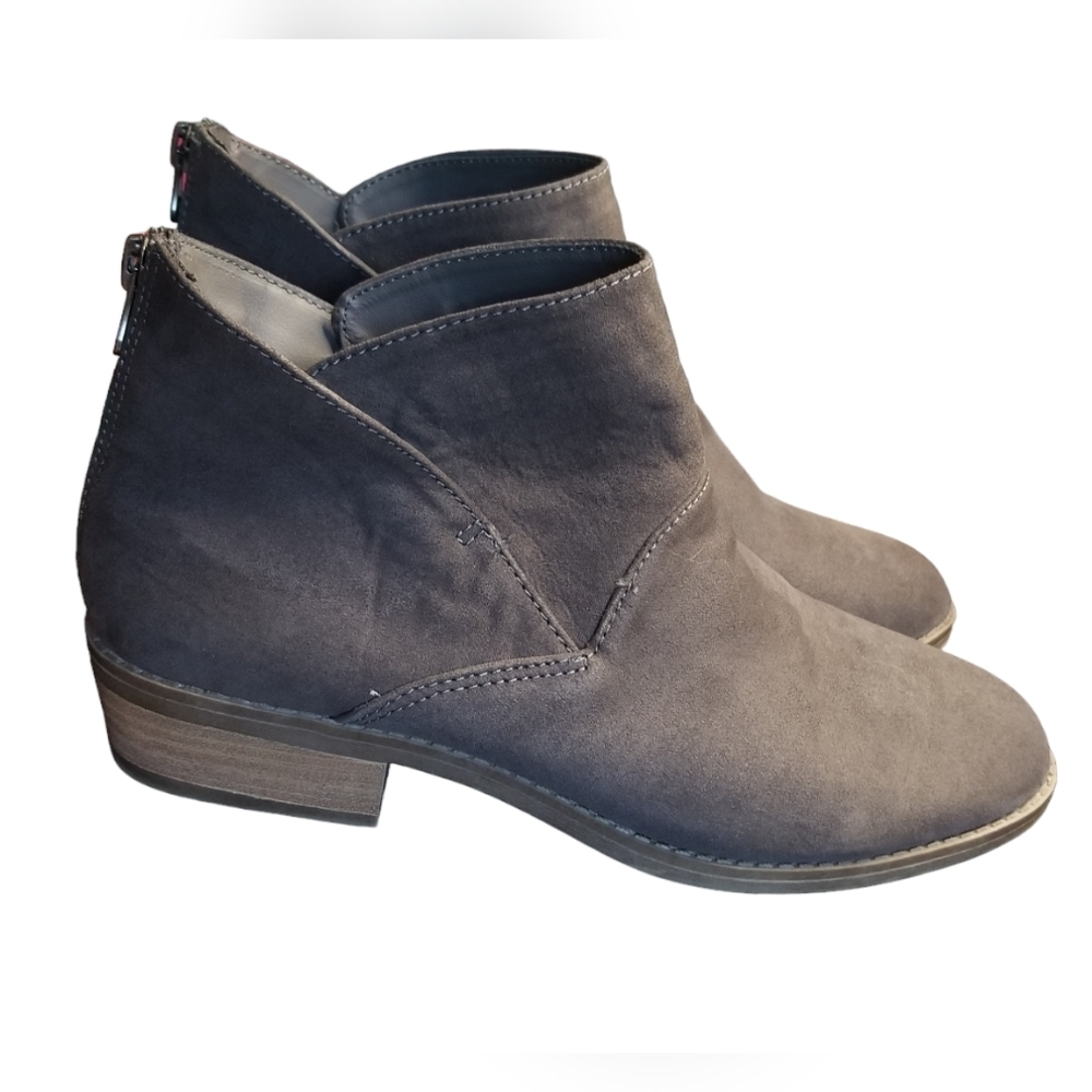 Dolcetta low heel round toe ankle boots booties